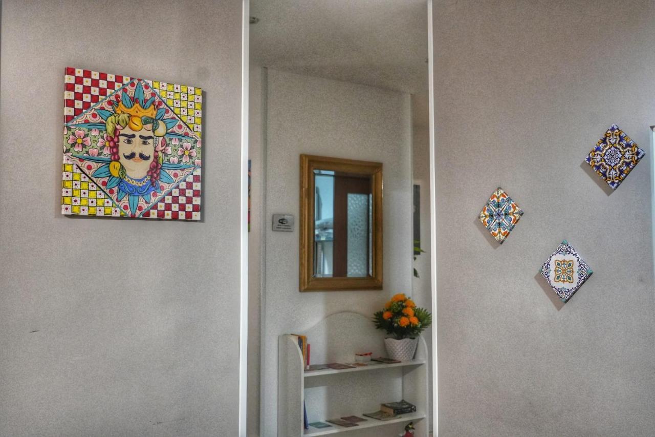 La Casa Del Moro - Al Politeama Bed & Breakfast Палермо Екстериор снимка